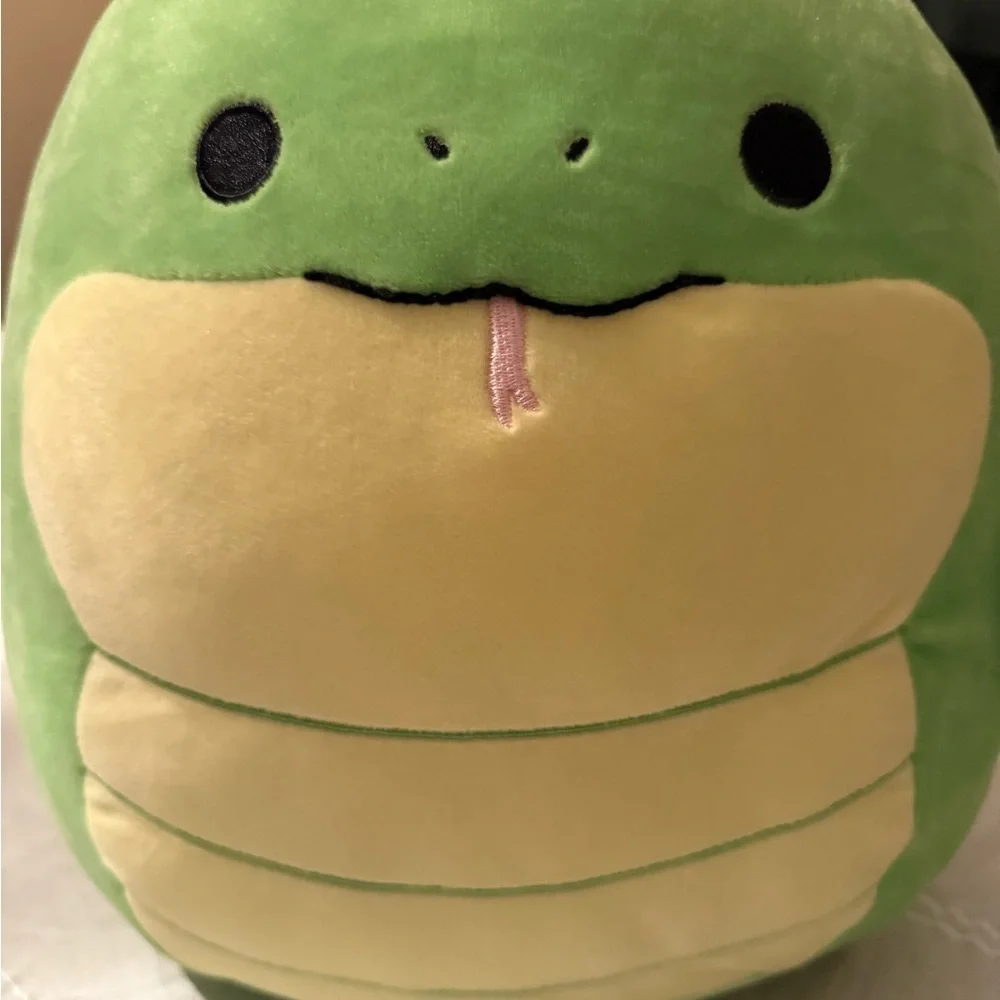 Squishmallows Amalie snake 12” NWT